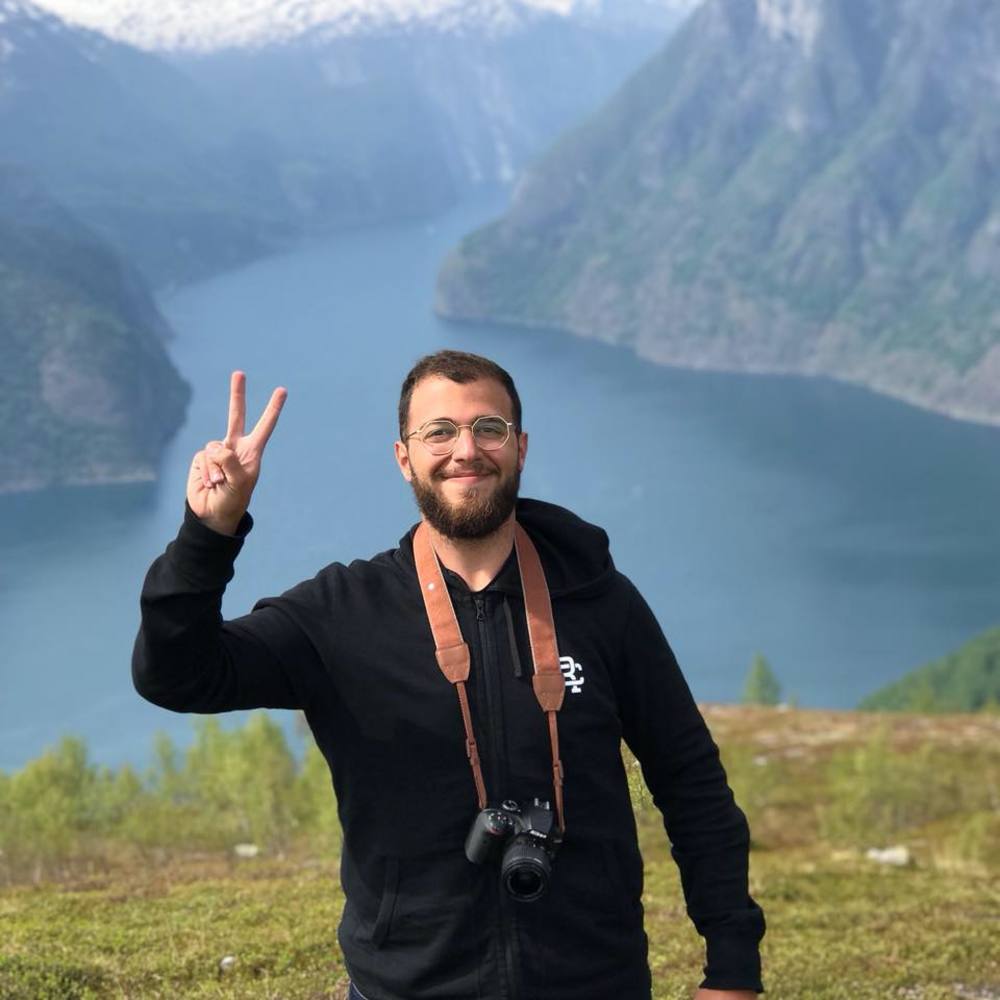 Meet your Posher, Alexander